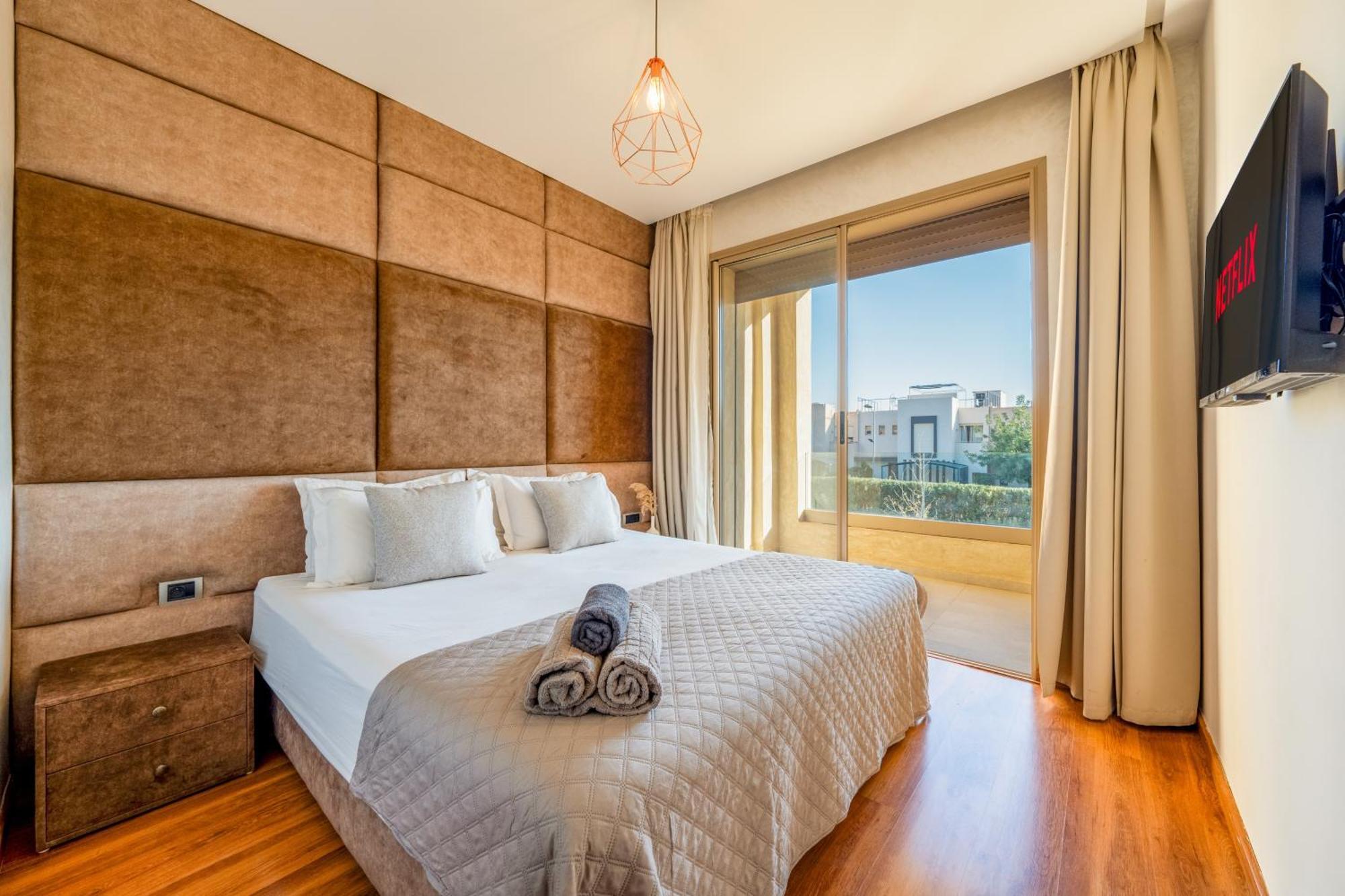 Paisible Avec Piscine Et Pres Du Golf Appartement *